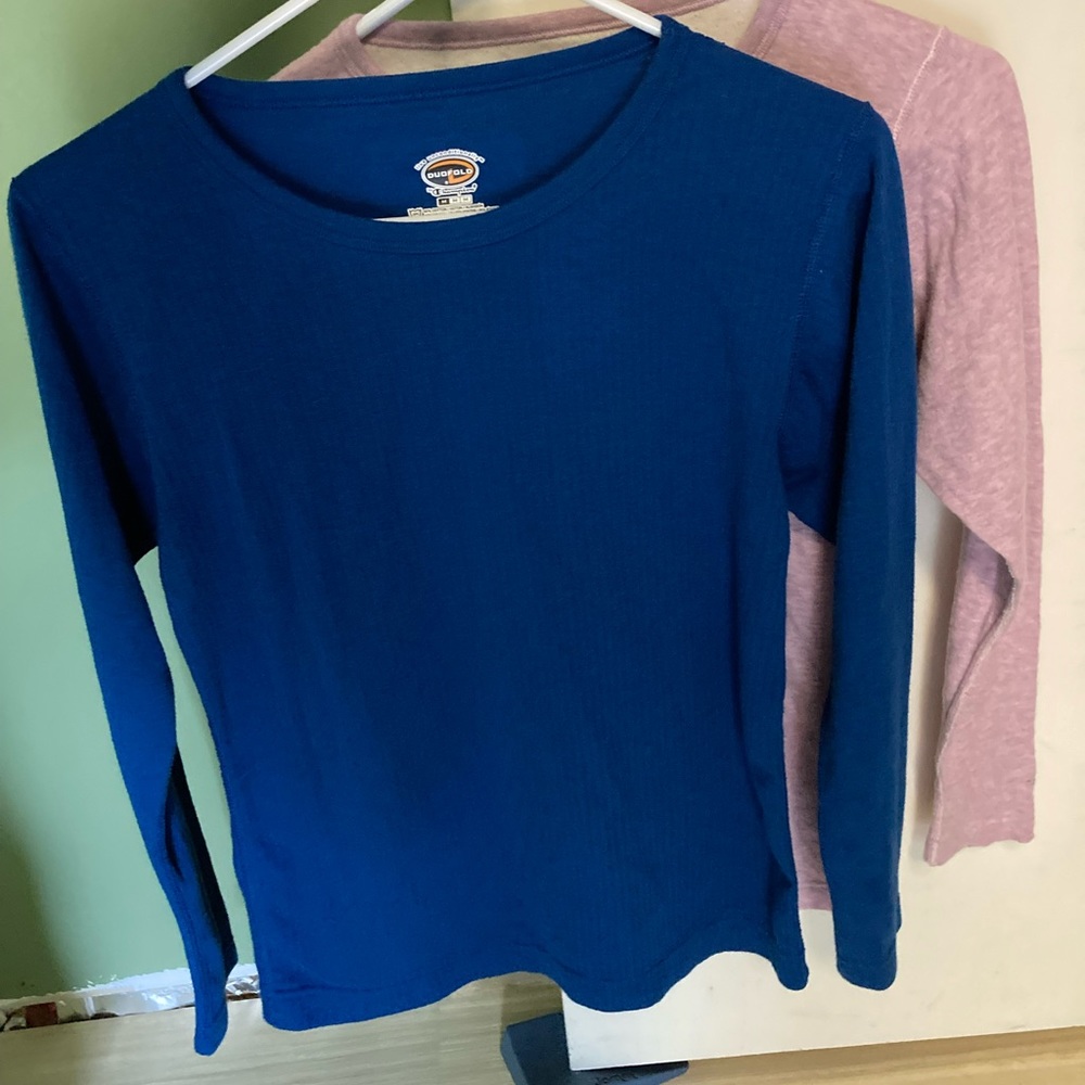 Champion Duofold, medium, 2 shirts (one blue, one pink)